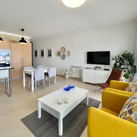 Deluxe 2 Bedroom Oceanfront Flat In Del Rey Apartman