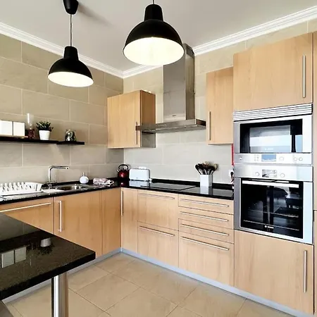 Deluxe 2 Bedroom Flat - Beachfront - Del Rey Apartment Amoreira (Leiria)