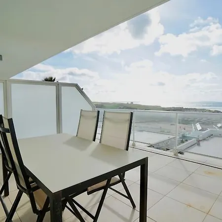 Deluxe 2 Bedroom Flat - Beachfront - Del Rey * Amoreira (Leiria)