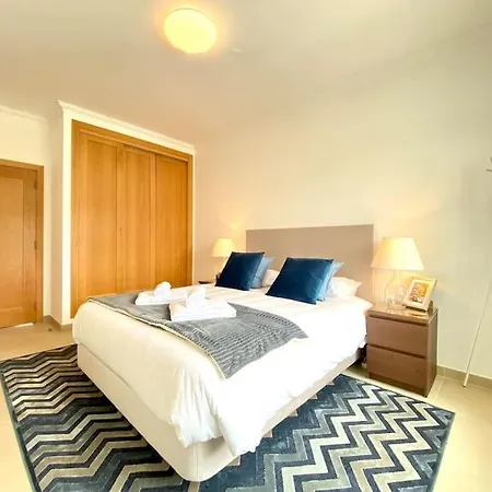 Apartment Deluxe 2 Bedroom Flat - Beachfront - Del Rey