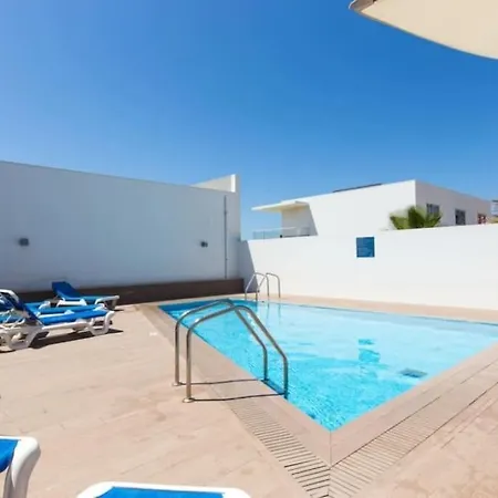 Apartment Deluxe 2 Bedroom Flat - Beachfront - Del Rey