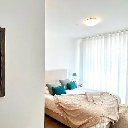 Deluxe 2 Bedroom Oceanfront Flat In Del Rey Apartman