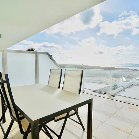 Deluxe 2 Bedroom Oceanfront Flat In Del Rey