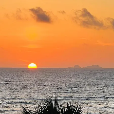 Apartman Deluxe 2 Bedroom Oceanfront Flat In Del Rey *